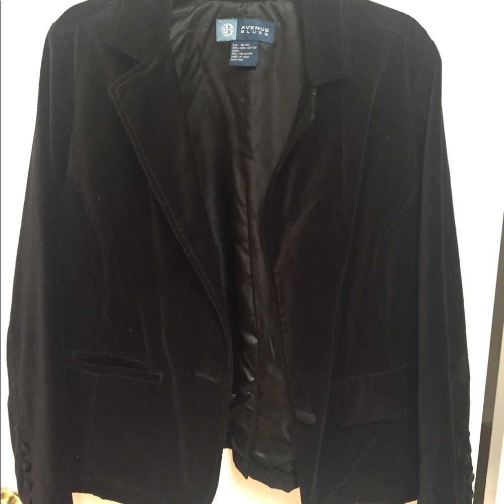 Avenue blazer